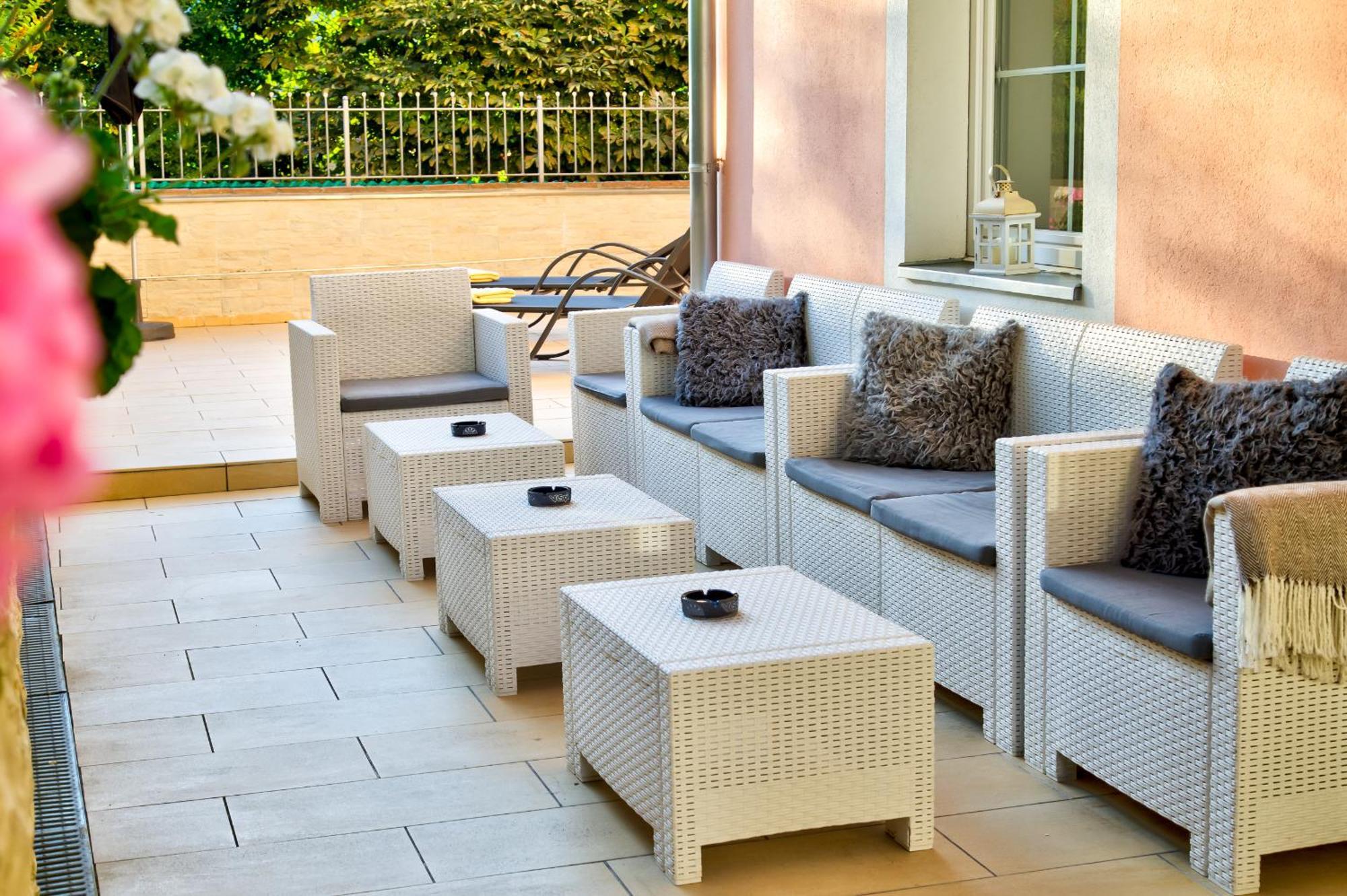 סיוזי Eden Apartments מראה חיצוני תמונה