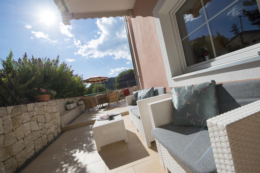 סיוזי Eden Apartments מראה חיצוני תמונה